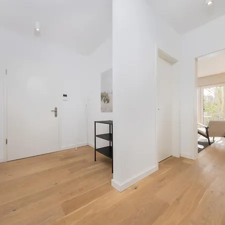 Strom Acht - Modern Frisch Inkl Stellplatz, Balkon - 200m Zum Alten Strom