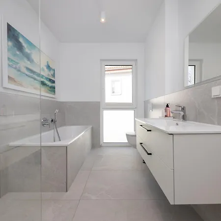 Strom Acht - Modern Frisch Inkl Stellplatz, Balkon - 200m Zum Alten Strom Διαμέρισμα